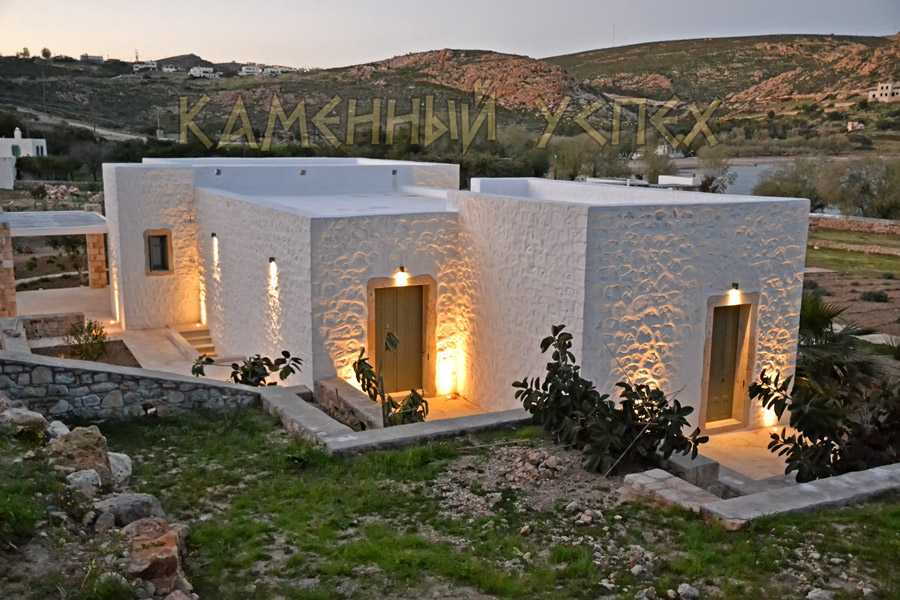 современный греческий каменный дом